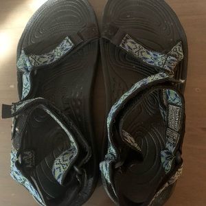 Teva sandals women’s size 10